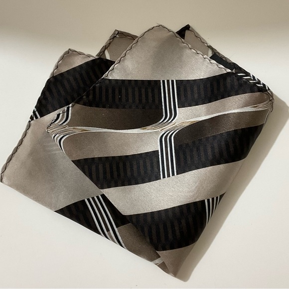 Men’s Pocket Square Black Tan Silk Hand Made Scarf Geometric Pattern - Picture 1 of 6
